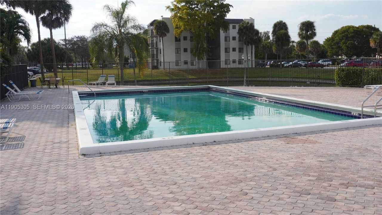 3710 N Pine Island Rd, Unit 320, Sunrise, FL 33351 Photo