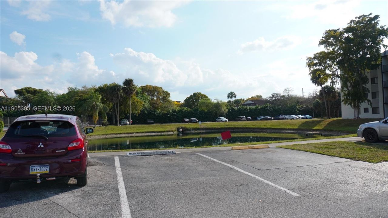 3710 N Pine Island Rd, Unit 320, Sunrise, FL 33351 Photo