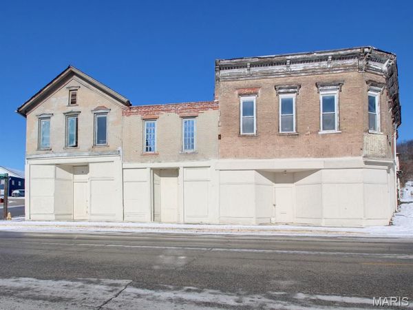 1802 Market, Hannibal, MO 63401