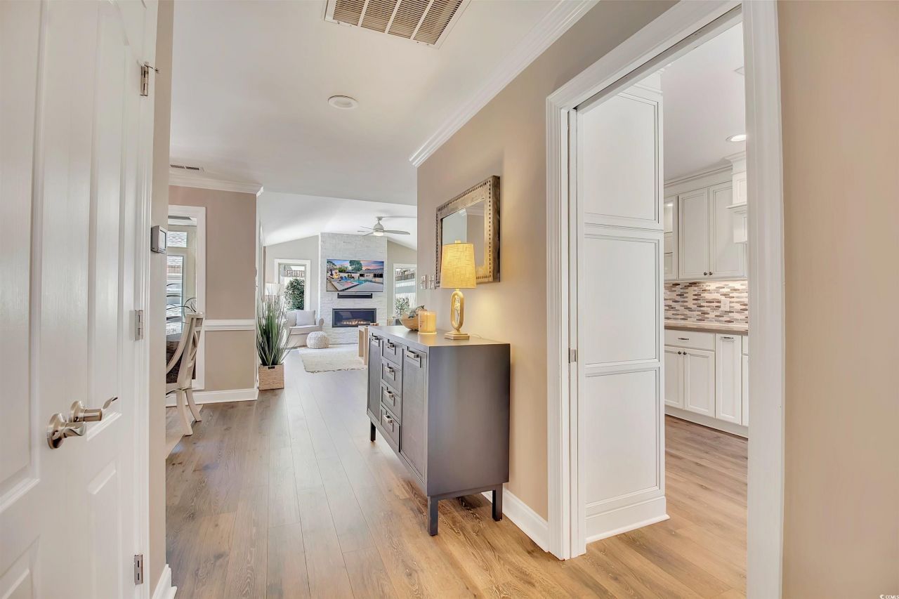 10 Martinique Dr. Photo 15