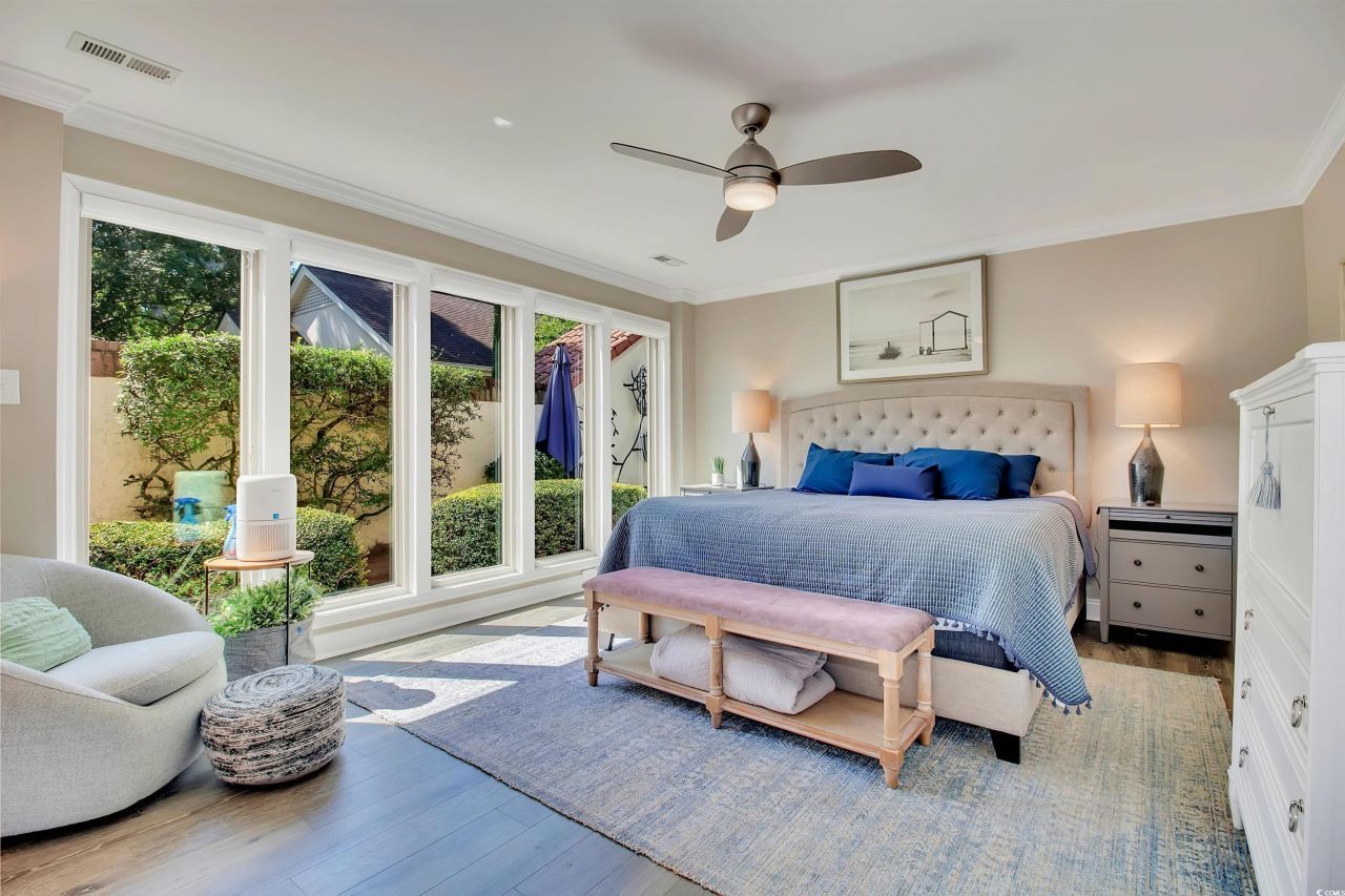 10 Martinique Dr. Photo 16