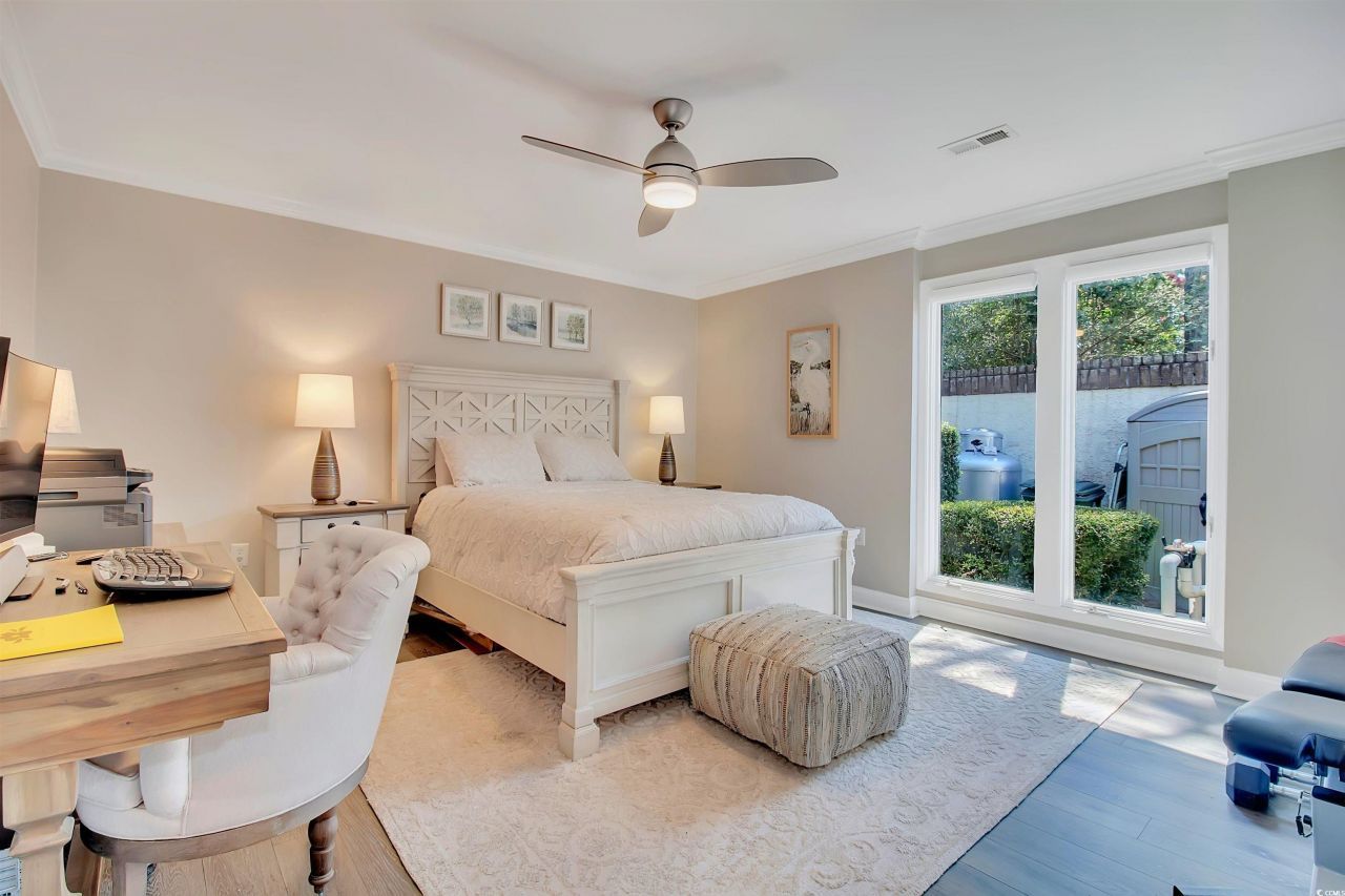 10 Martinique Dr. Photo 19