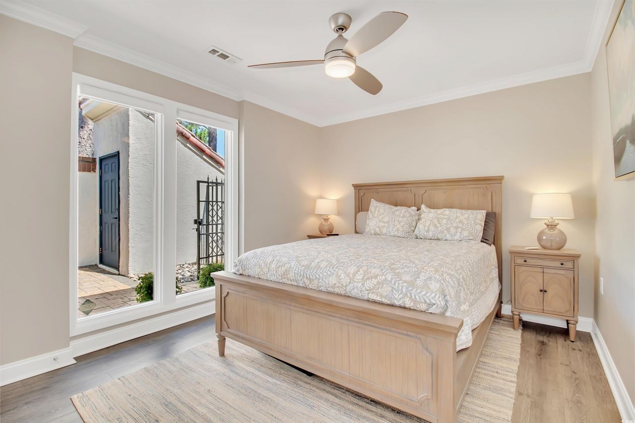 10 Martinique Dr. Photo 20