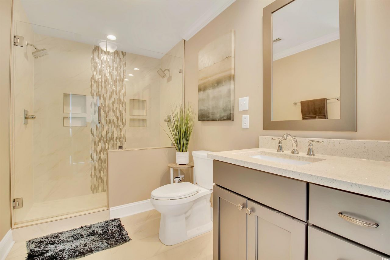 10 Martinique Dr. Photo 23