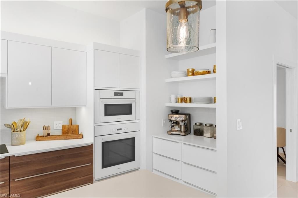 516 Neapolitan Ln, Naples, FL 34103 Photo