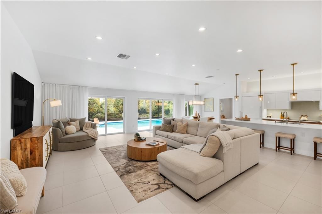 516 Neapolitan Ln, Naples, FL 34103 Photo