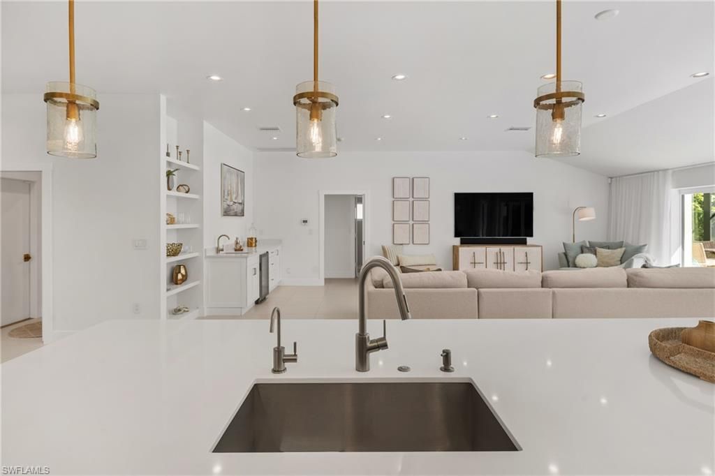 516 Neapolitan Ln, Naples, FL 34103 Photo