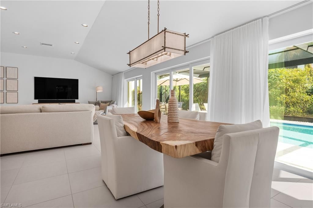 516 Neapolitan Ln, Naples, FL 34103 Photo