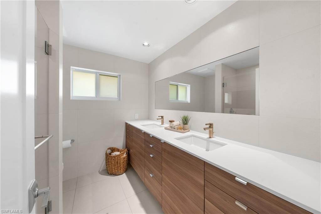 516 Neapolitan Ln, Naples, FL 34103 Photo