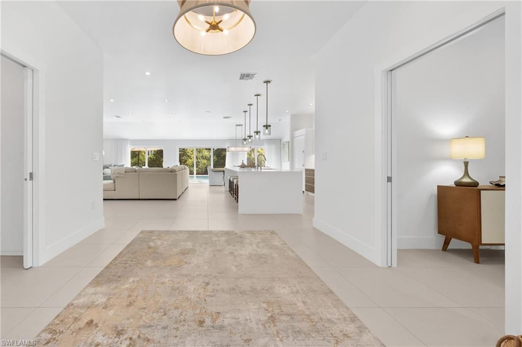 516 Neapolitan Ln, Naples, FL 34103 Photo