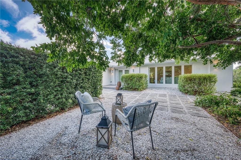 516 Neapolitan Ln, Naples, FL 34103 Photo