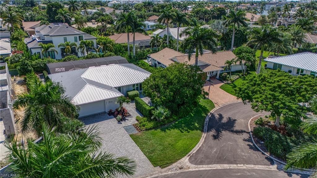 516 Neapolitan Ln, Naples, FL 34103 Photo