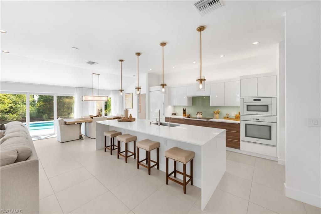 516 Neapolitan Ln, Naples, FL 34103 Photo