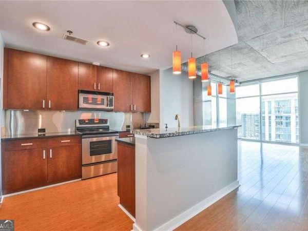 250 Pharr Road NE, Unit 2002, Atlanta, GA 30305