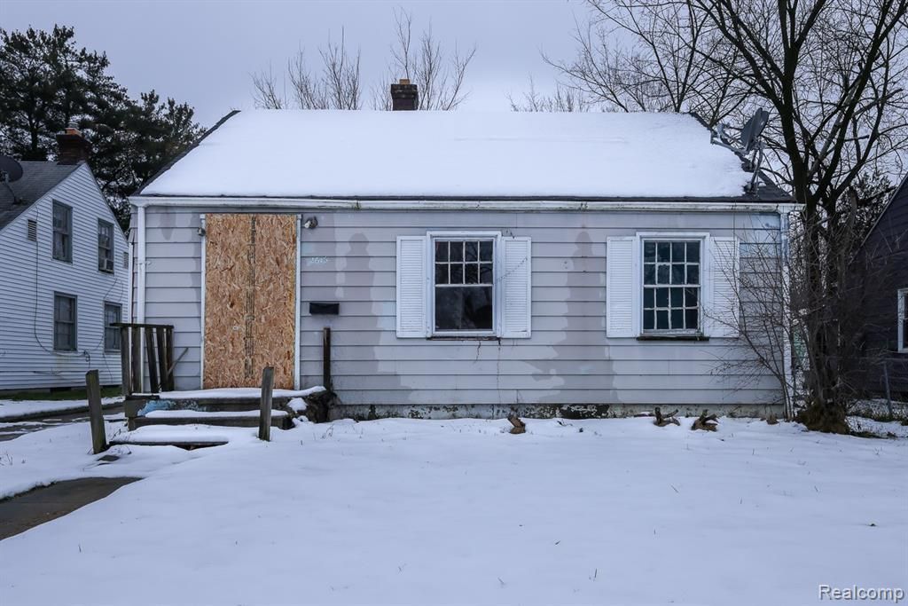 2615 Trumbull Avenue, Flint, MI 48504 Main Photo
