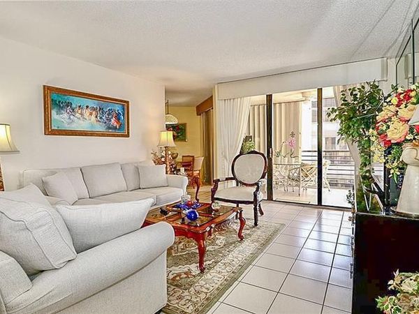 7200 Radice Court, Unit 502, Lauderhill, FL 33319