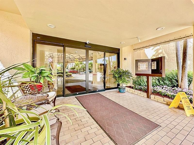 7200 Radice Court, Unit 502, Lauderhill, FL 33319 Photo