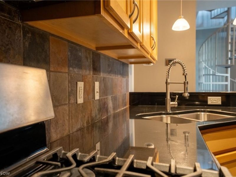 1951 W 26th Street, Unit 510, Cleveland, OH 44113 Photo 22