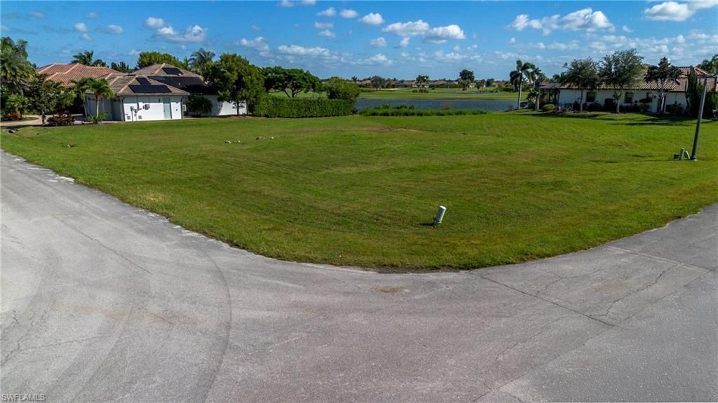 17994 Bluewater Dr, Naples, FL 34114 Photo
