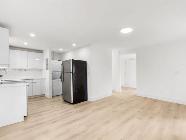 2385 SW 17th St, Miami, FL 33145