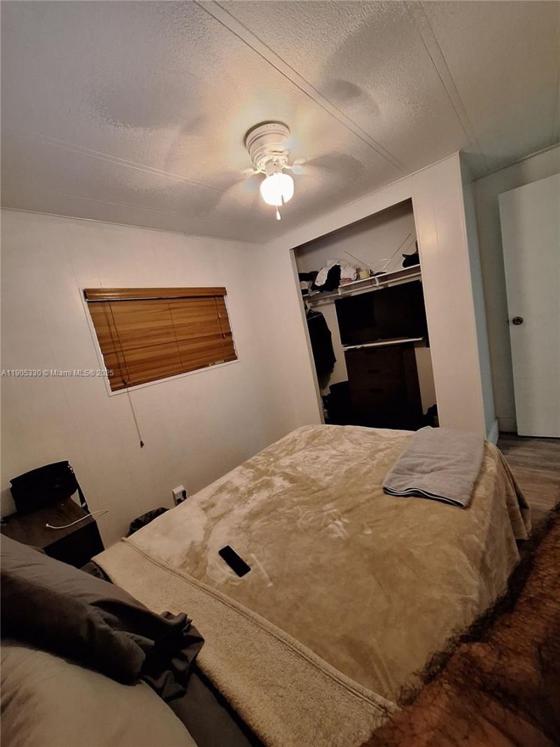 21760 NW 3rd St, Pembroke Pines, FL 33029 Photo