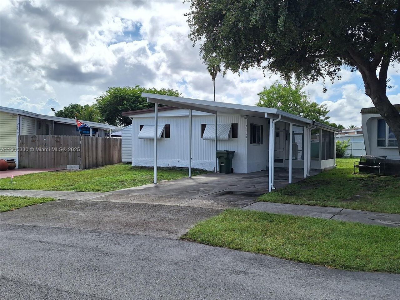 21760 NW 3rd St, Pembroke Pines, FL 33029 Photo