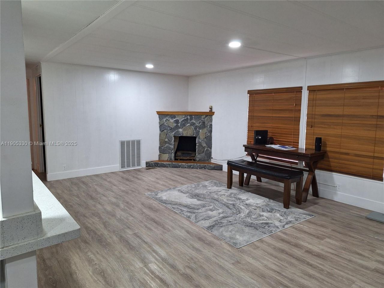 21760 NW 3rd St, Pembroke Pines, FL 33029 Photo