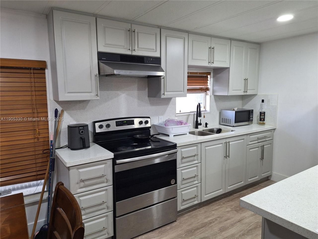 21760 NW 3rd St, Pembroke Pines, FL 33029 Photo