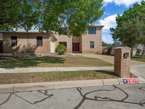 13510 Mount Olympus, Universal City, TX 78148