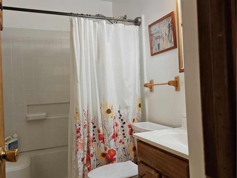 13616 Oakview Boulevard, Cleveland, OH 44125 Photo 19