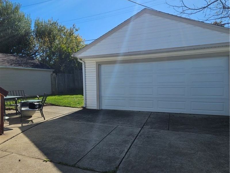 13616 Oakview Boulevard, Cleveland, OH 44125 Photo 5