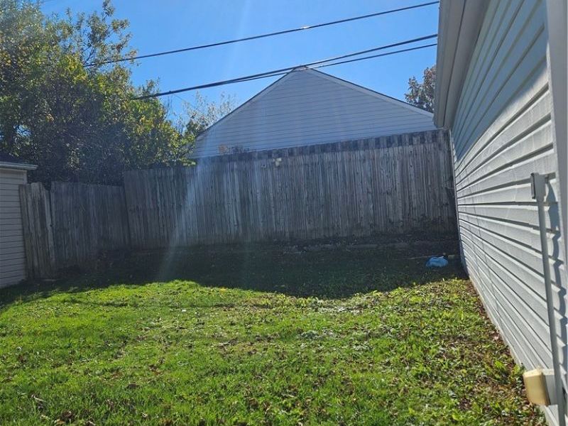 13616 Oakview Boulevard, Cleveland, OH 44125 Photo 6