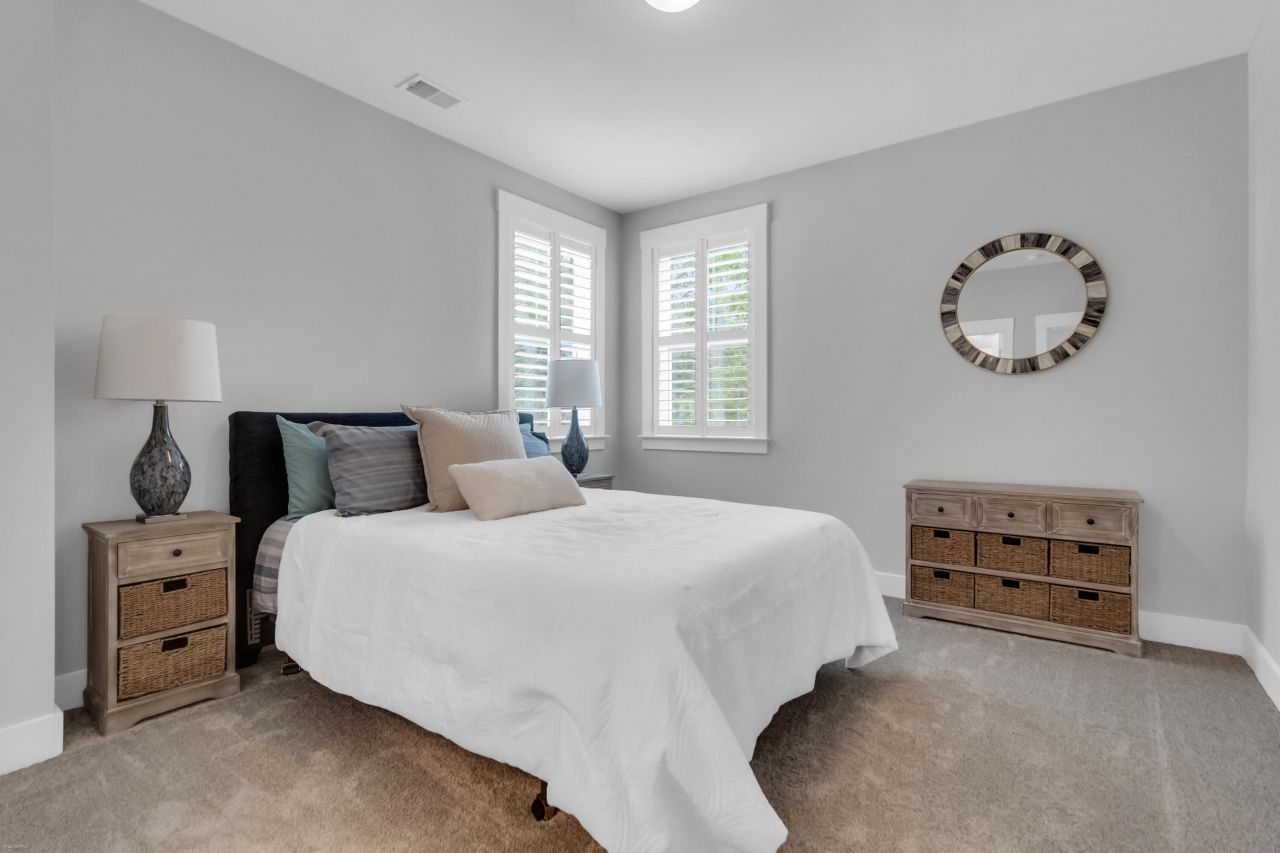 2028 Egret Lane Photo 49