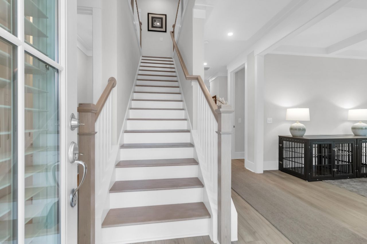 2028 Egret Lane Photo 5