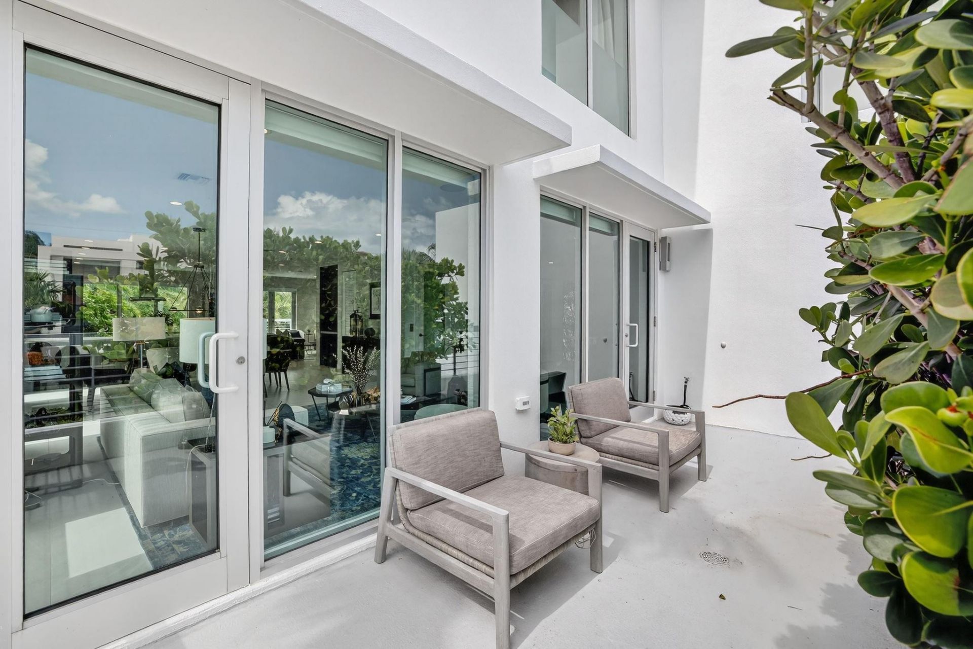 2401 N Atlantic Boulevard, Fort Lauderdale, FL 33305 Photo