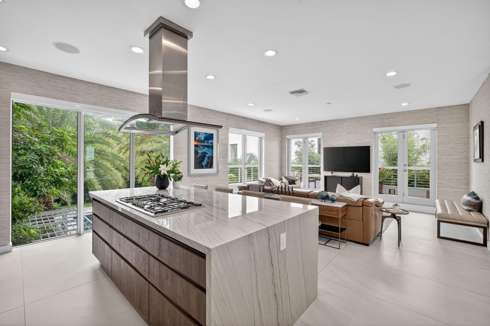 2401 N Atlantic Boulevard, Fort Lauderdale, FL 33305 Photo