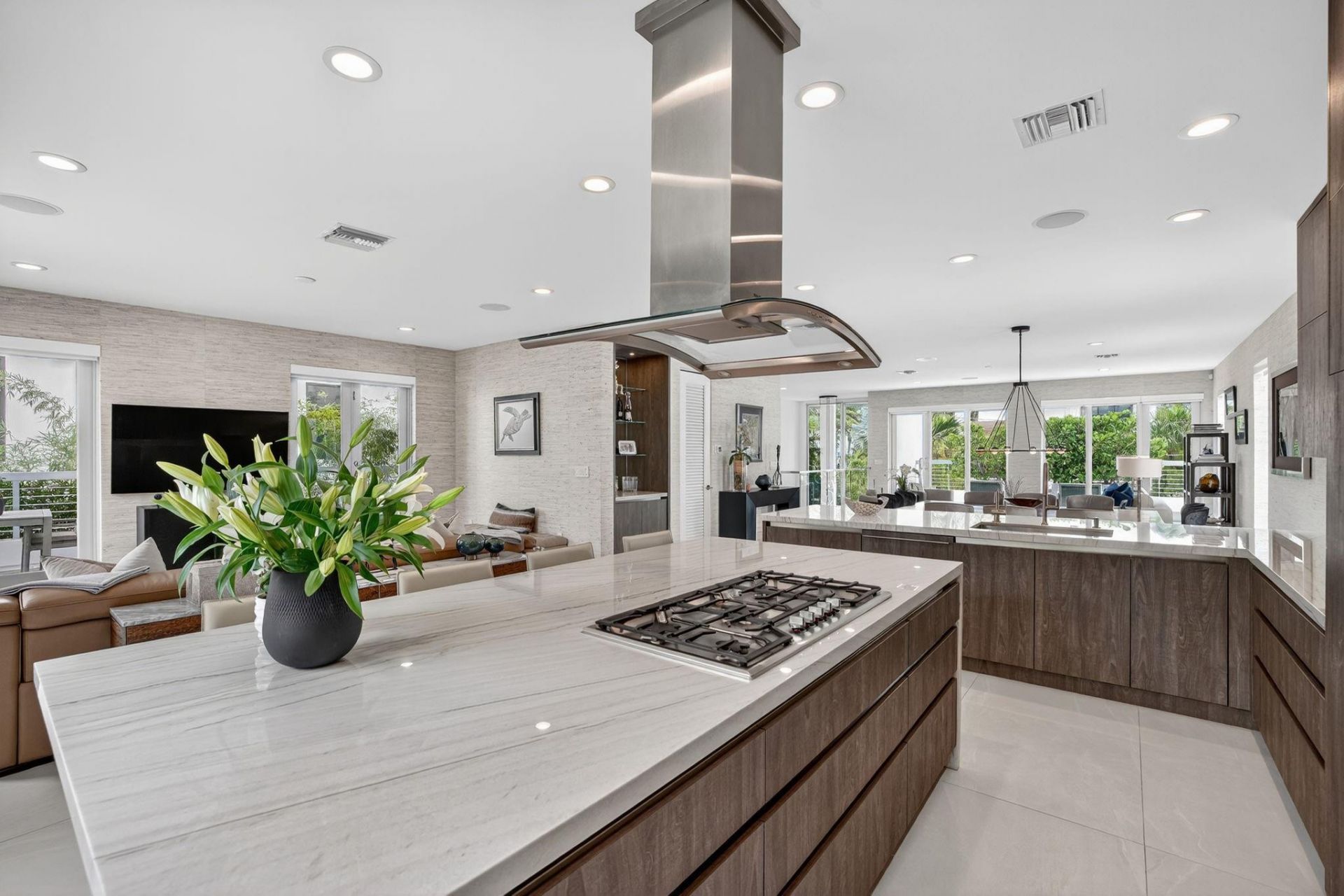 2401 N Atlantic Boulevard, Fort Lauderdale, FL 33305 Photo