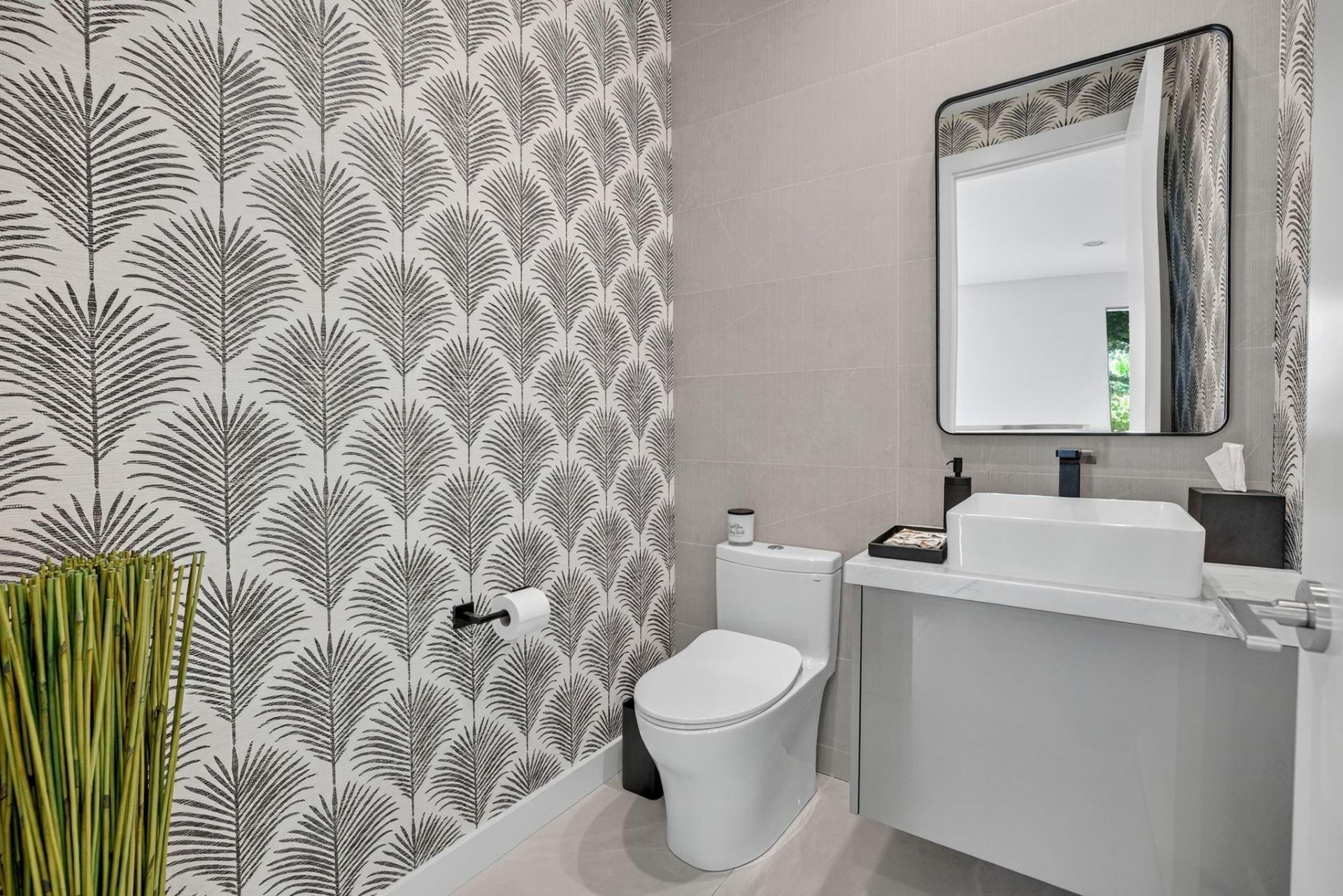 2401 N Atlantic Boulevard, Fort Lauderdale, FL 33305 Photo