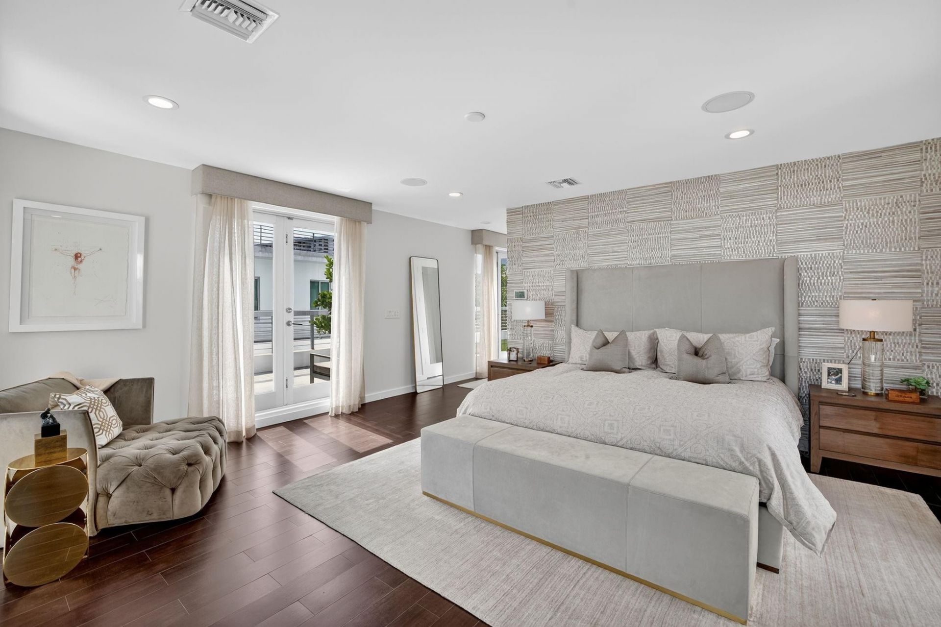 2401 N Atlantic Boulevard, Fort Lauderdale, FL 33305 Photo