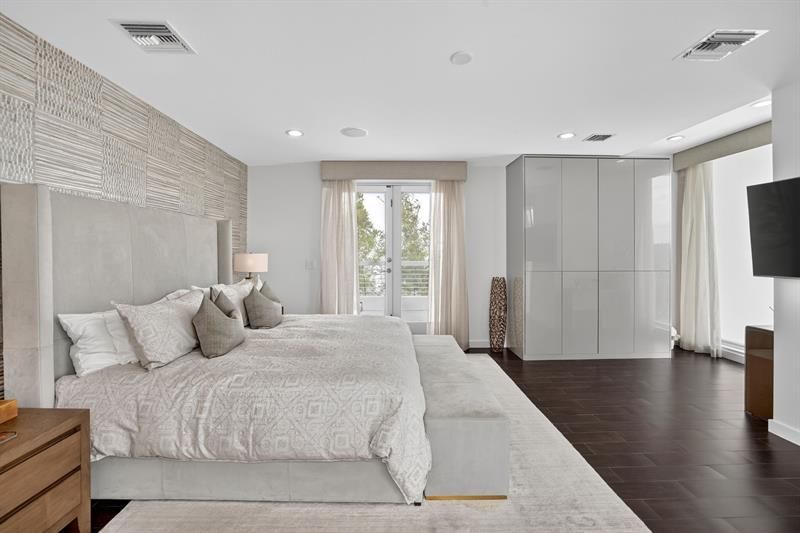 2401 N Atlantic Blvd, Fort Lauderdale, FL 33305 Photo