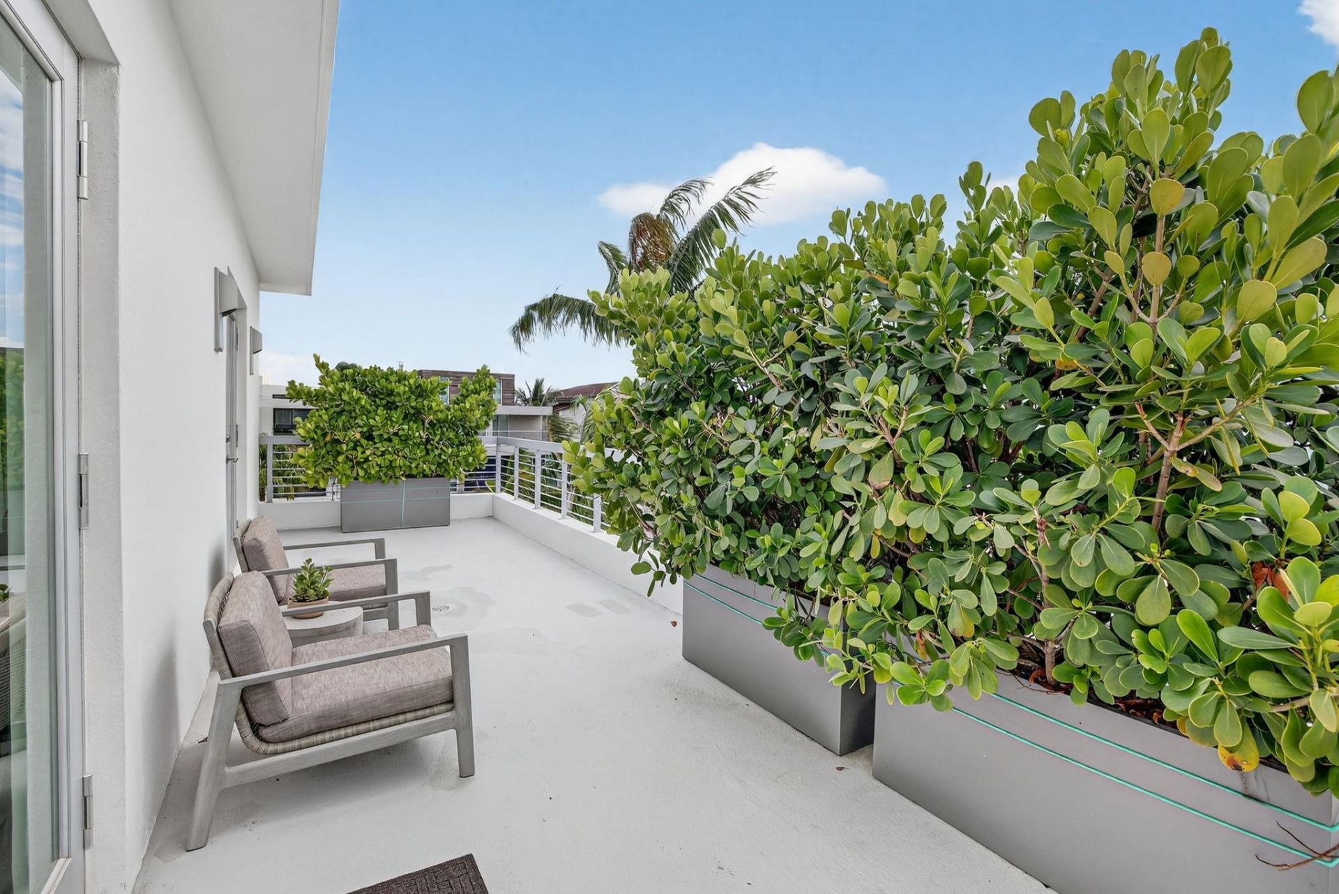 2401 N Atlantic Boulevard, Fort Lauderdale, FL 33305 Photo