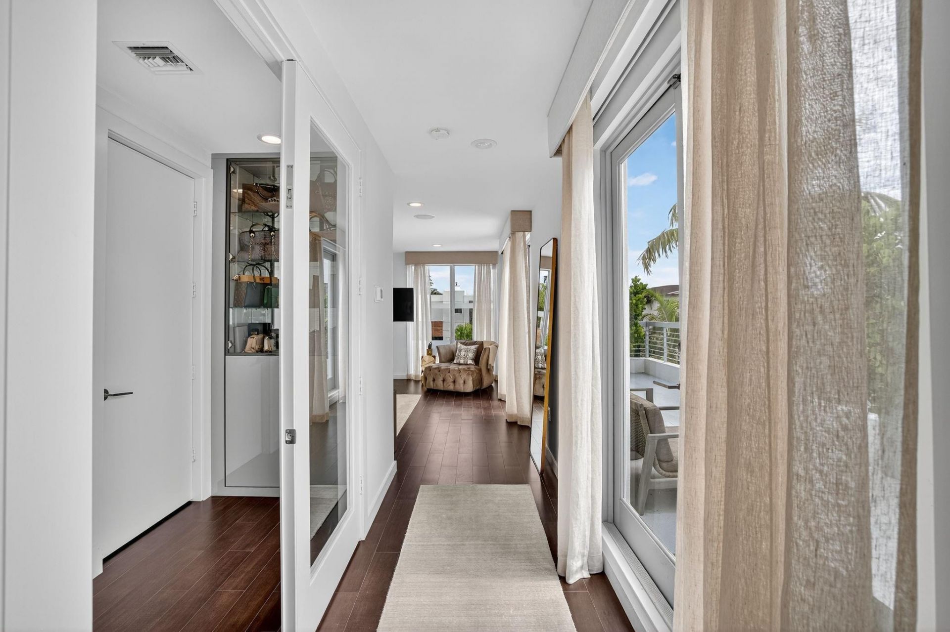 2401 N Atlantic Boulevard, Fort Lauderdale, FL 33305 Photo