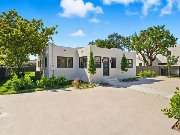 2544 SW 19th St, Miami, FL 33145