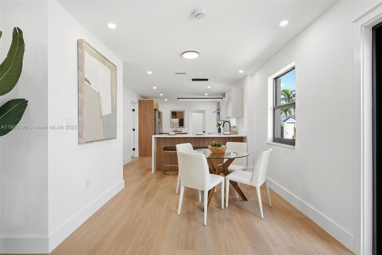 2544 SW 19th St, Miami, FL 33145 Photo