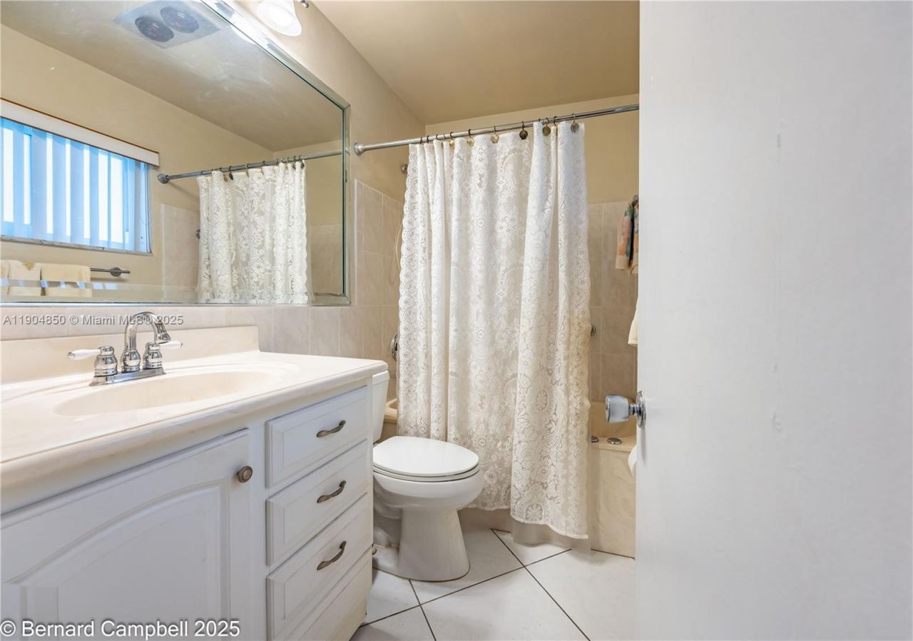 4808 NW 49th Rd, Tamarac, FL 33319 Photo