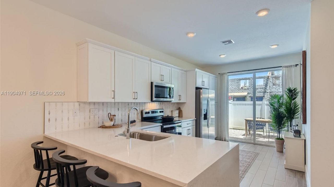 117 SW 170th Ave, Unit 117, Pembroke Pines, FL 33027 Photo