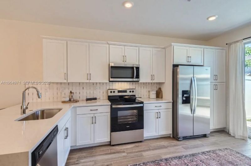 117 SW 170th Ave, Unit 117, Pembroke Pines, FL 33027 Photo