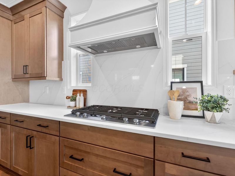 5123 W Maple Drive, Lewis Center, OH 43035 Photo 14