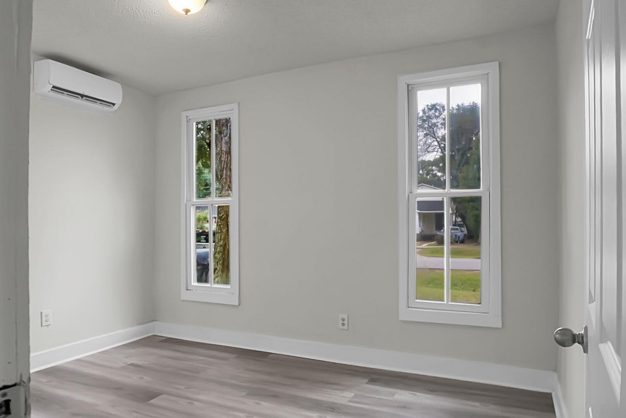 2601 S Allen Drive Photo 13