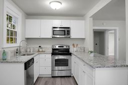 2601 S Allen Drive photo 4